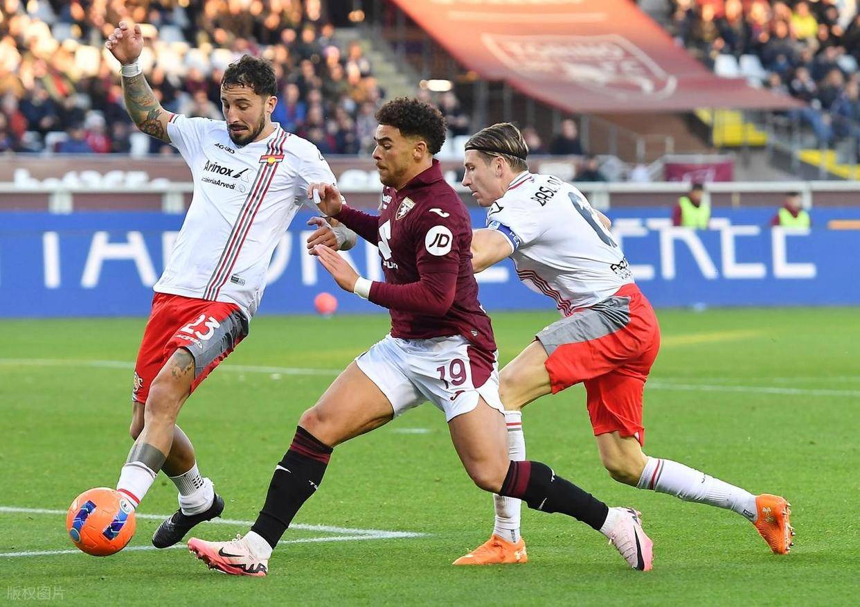 九游体育下载-关于那不勒斯发布备战花絮;集结日调整名单;意甲任务艰巨;医务组通报恢复的信息