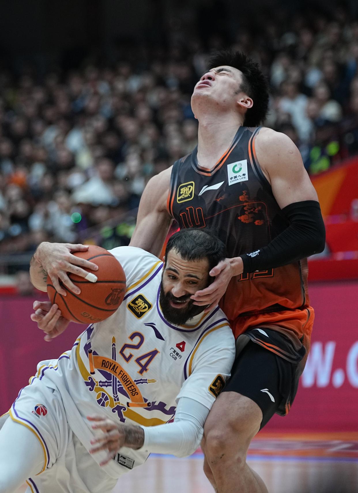 官方网页版登录-赛后山东男篮绝杀压哨——NBA季后赛节点到来；话题不断；数据趋势出现新变化的简单介绍