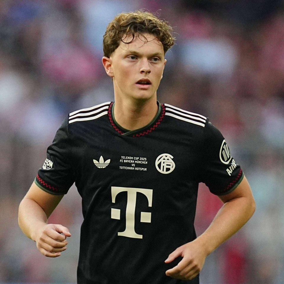 九游娱乐官网-关于集结日埃因霍温回应争议：荷甲节点到来；气氛紧张；年轻球员得到机会的信息